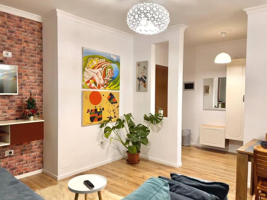 Family Living Tirana Apartman Kültér fotó
