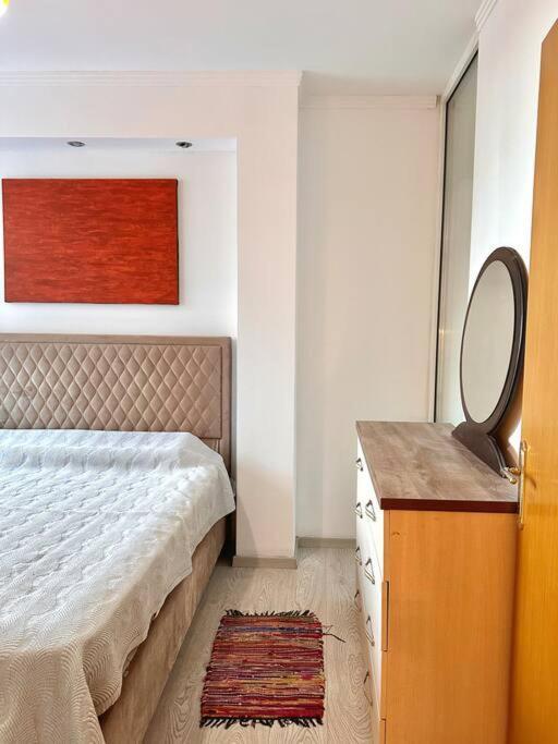 Family Living Tirana Apartman Kültér fotó
